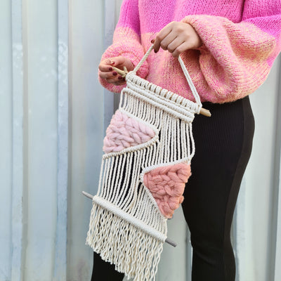 Macrame weaving with cotton candy fibres